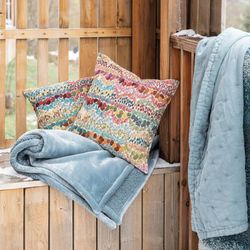 Polyester blanket in Alice blue | Michka