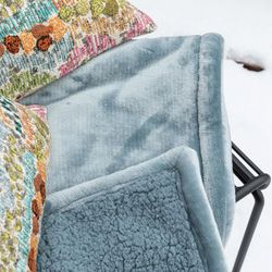 Polyester blanket in Alice blue | Michka