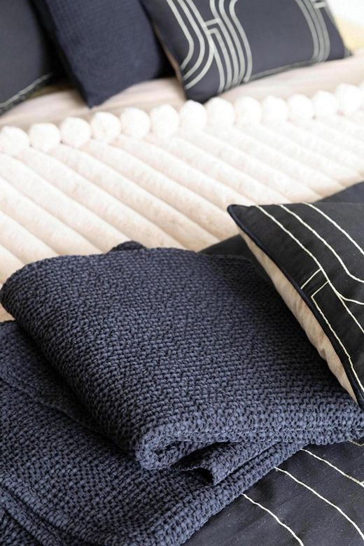 Polyester blanket in white | Alice