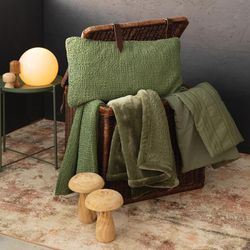 Polyester blanket in green | Michka