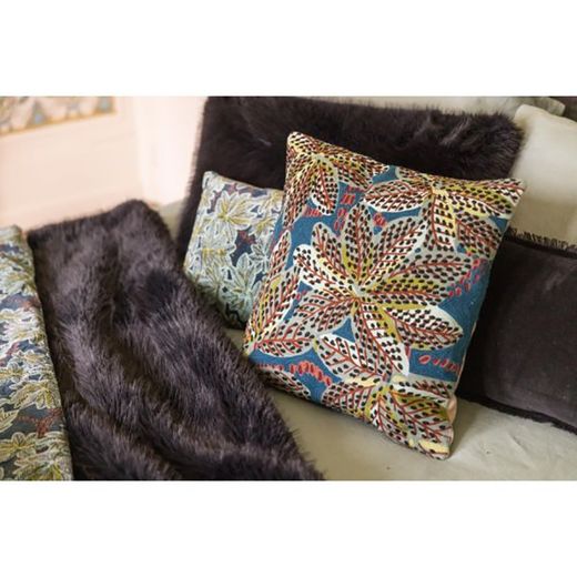 Decke aus recyceltem Polyester in Kaviar, 220 x 180 cm | Nolan