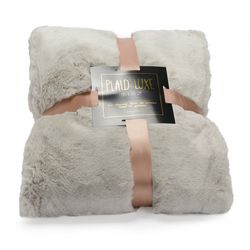Light Gray Luxe Blanket 170 x 130 cm