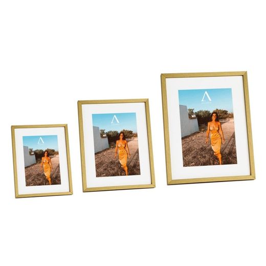 Gold/white wooden photo frame, 21 x 26 x 2 cm