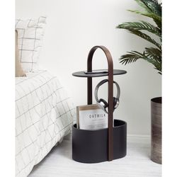 Table d'appoint en acier et eucalyptus en noir et noyer, 35 x 24 x 69 cm | Bellwood