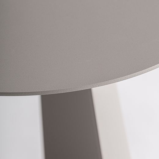Mesa auxiliar de aluminio en gris, 40 x 40 x 48 cm | Wengen