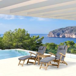 Stolik ogrodowy z drewna tekowego w kolorze miodowym, 45 x 45 x 45 cm | Danao