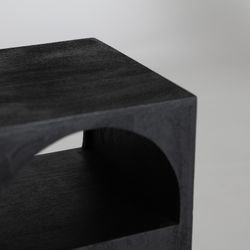 Table d'appoint en bois de manguier noir, 30 x 30 x 50 cm | Kirila