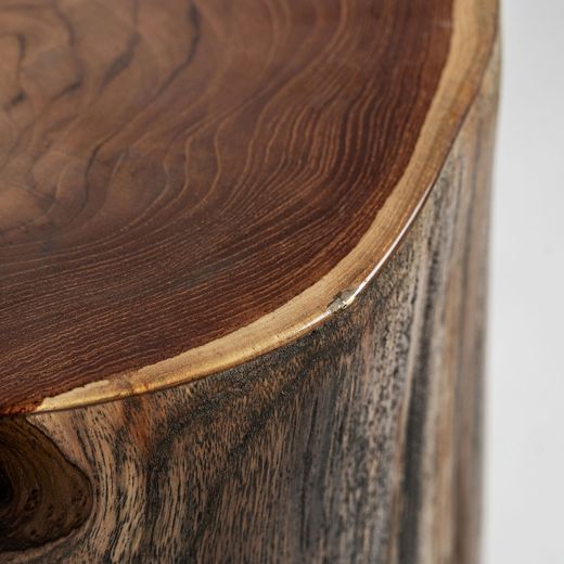 Mesa auxiliar de madera de suar en marrón, 38 x 38 x 63 cm | Bitche