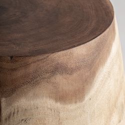 Mesa auxiliar de madera de suar en marrón, 40 x 40 x 47 cm | Kalandy