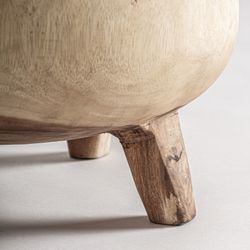 Mesa auxiliar de madera de suar en marrón, 40 x 40 x 47 cm | Kalandy