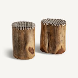 Mesa auxiliar de madera de suar en natural, 29 x 33 x 43 cm | Obernai