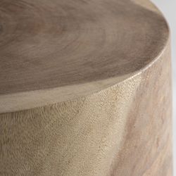 Mesa auxiliar de madera de suar en natural, 40 x 40 x 46 cm | Rimini