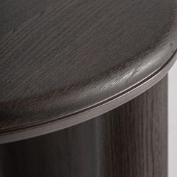 Mesa auxiliar de madera en marrón, 47 x 43 x 51 cm | Pravia