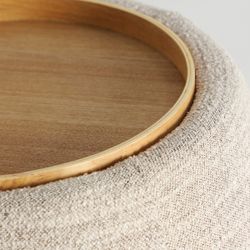 Mesa auxiliar de madera y tejido en marrón y beige, 61 x 61 x 55 cm | Sils