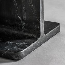Mesa auxiliar de mármol en negro, 38 x 30 x 51 cm | Marquina