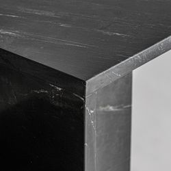 Mesa auxiliar de mármol en negro, 51 x 25 x 53 cm | Marquina