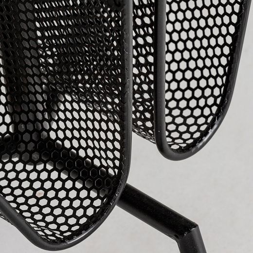 Mesa auxiliar de metal en negro, 45 x 45 x 69 cm | Fussen