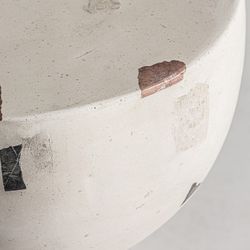 Weißer Terrazzo-Beistelltisch, Ø 41 x 45 cm | Massa