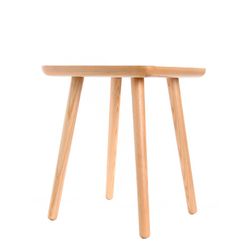 Sidobord i askträ (46 x 46 x 54 cm) | Lezquer-serien