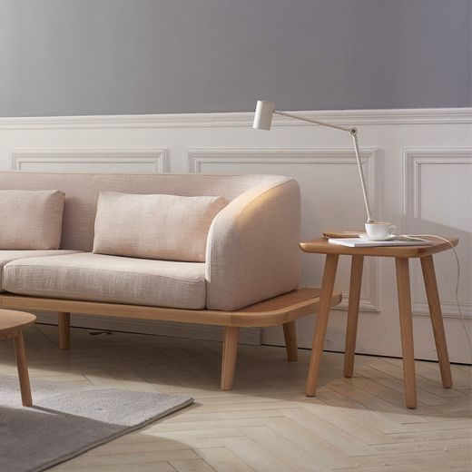 Sidobord i askträ (46 x 46 x 54 cm) | Lezquer-serien