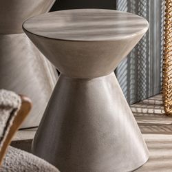 Table d'appoint Telfs en ciment gris, 43 x 43 x 48 cm