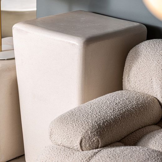 Vasto Beistelltisch aus weißem Stein, 49 x 49 x 74 cm