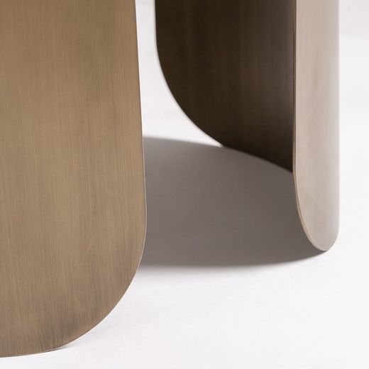 Vimperk spisebord i natursintret sten, 150 x 150 x 75 cm