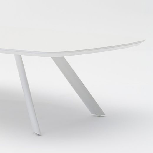 Couchtisch aus Aluminium in Weiß, 140 x 74 x 38 cm | Mehr