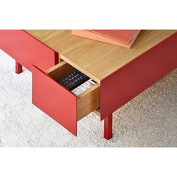 Couchtisch aus Holz in Burgunderrot und Eichenfarbe, 110 x 60 x 34 cm | Rand