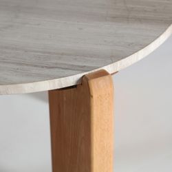 Tavolino da caffè in marmo e legno di caucciù nei colori beige e naturale, 73 x 70 x 42 cm | Hirson