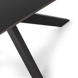 Table à manger en céramique et métal noir, 180 x 90 x 76 cm | Bimba