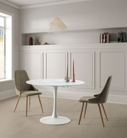 Round glass and metal dining table in white, Ø 110 x 75 cm | ada