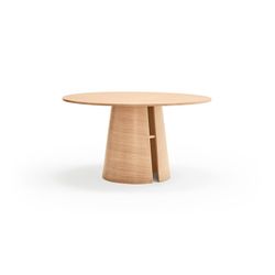 Round wooden dining table in natural color, 137 x 137 x 75 cm | Cep
