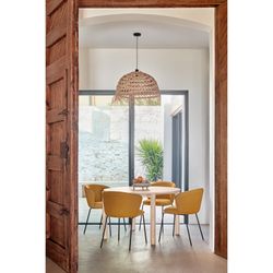 Round dining table in light natural wood, 125.3 x 120 x 75.2 cm | Atlas