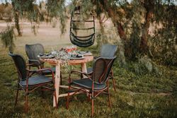 Runt matbord i teak i natur, Ø 90 x 80 cm | Millery