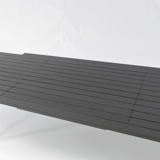 Garden dining set in anthracite aluminum | Noosa + Broome