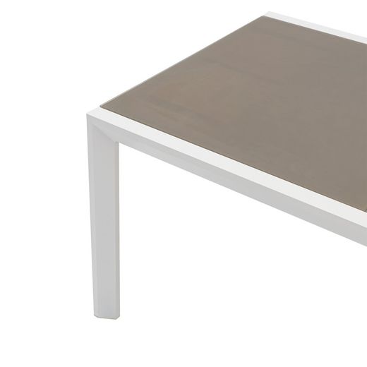 Garden dining set in white and taupe aluminum | Orick + Adin
