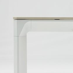 Rectangular aluminum and synthetic stone table in white and light gray, 160 x 90 x 75 cm | Boori