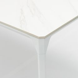 Rectangular aluminum and synthetic stone table in white and light gray, 160 x 90 x 75 cm | Boori