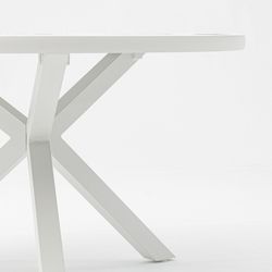 Garden dining set in white aluminum | Yowah + Albury