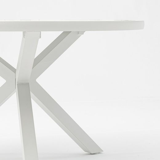 Garden dining set in white aluminum | Yowah + Albury