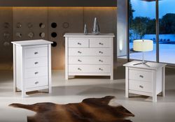 White pine wood bedside table, 46 x 35 x 49.5 cm | Berna