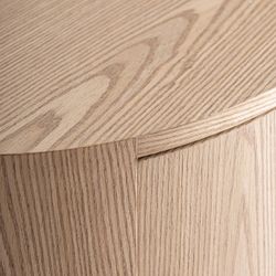 Mesita de noche de madera en marrón, 56 x 41 x 50 cm | Lira