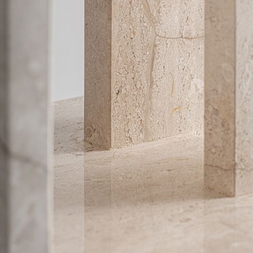 Mesita de noche de piedra en beige, 40 x 35 x 51 cm | Korba