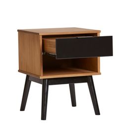 Nattbord i svart furu och trä, 40 x 40 x 52 cm