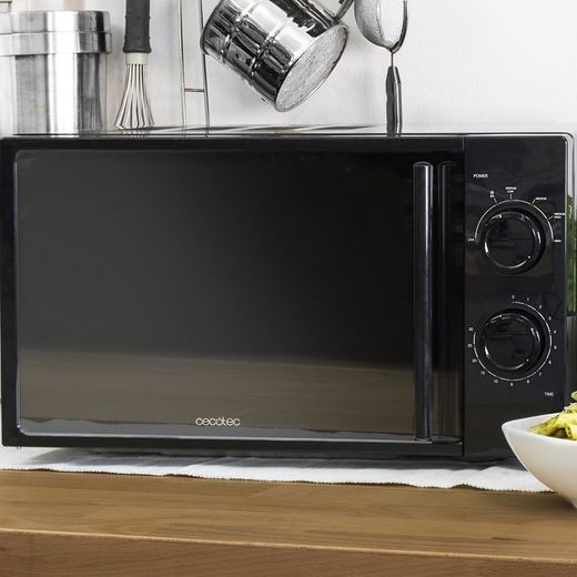 Hel sort mikrobølgeovn