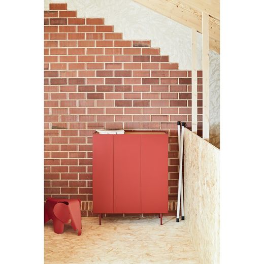 Weinregal-Beistellmöbel aus Holz in Burgunderrot und Eichenfarbe, 95 x 40 x 120 cm | Rand