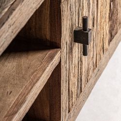 TV-meubel. Carrik van hergebruikt hout in naturel, 250 x 45 x 52 cm