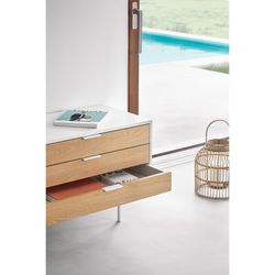 Wooden TV stand in white and light oak, 180 x 40 x 52 cm | Sierra
