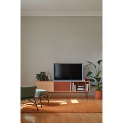 Wooden TV stand in oak and tile, 180 x 40 x 58 cm | Yoko